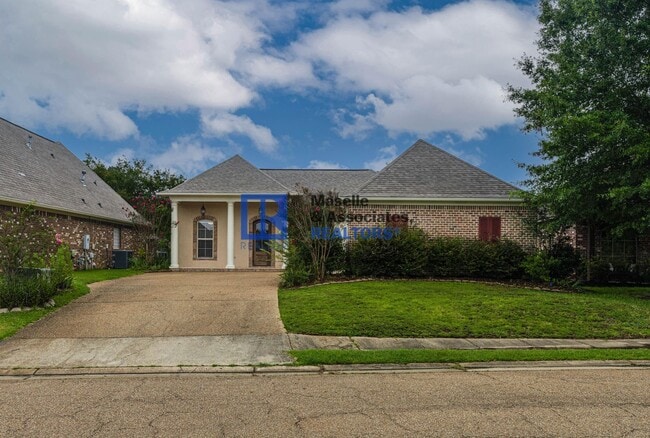 Building Photo - 3 Bed/2 Bath Home in Provonce Park of Brandon