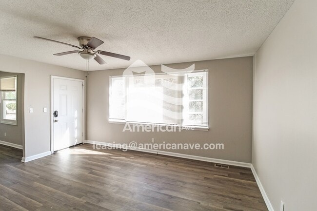 Photo - 103 Donald Dr