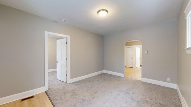 Photo - 3465 W.56th Unidad Down