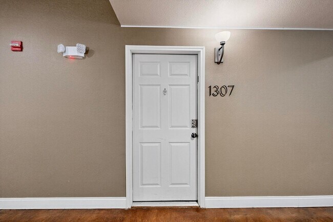 Photo - 3102 Kings Rd Unit 1307