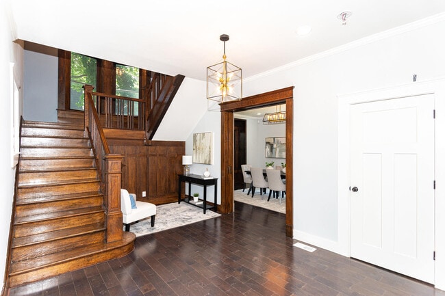 Photo - 115 Charlotte Pl