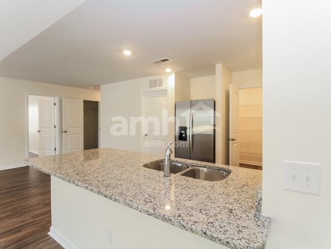 Photo - 1397 John Swann St
