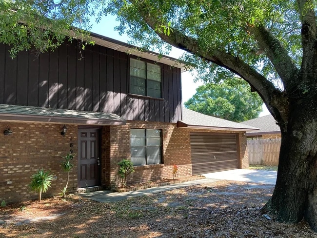 Building Photo - 1802 Stewart Pl Rental