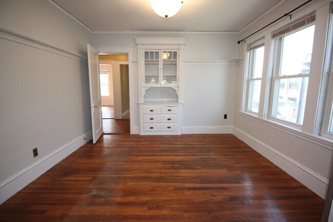 Photo - 63 Foster St