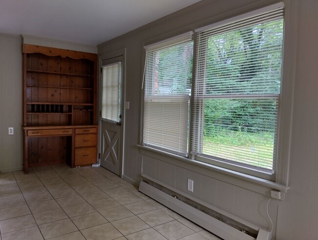 Photo - 1 bedroom 1 bath available in the City of ...