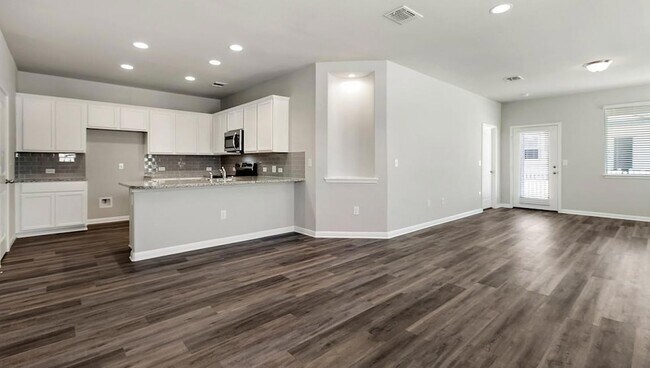 Photo - 1701 Logan Dr Unidad 53