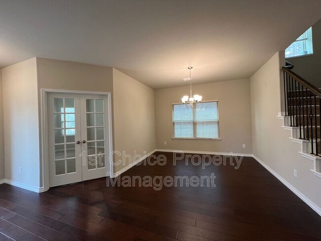 Photo - 3721 Fossil Tree Ln