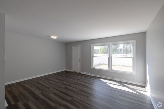 2BR, 1.5BA - 1341SF