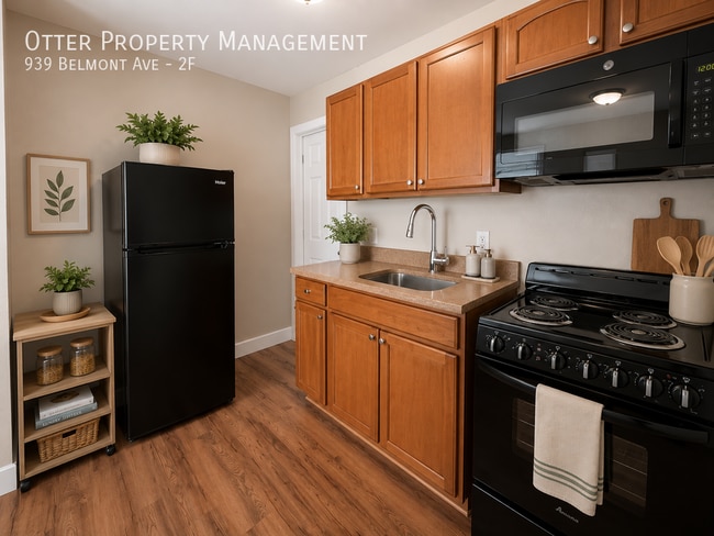 Photo - 939 Belmont Ave Unit 2F