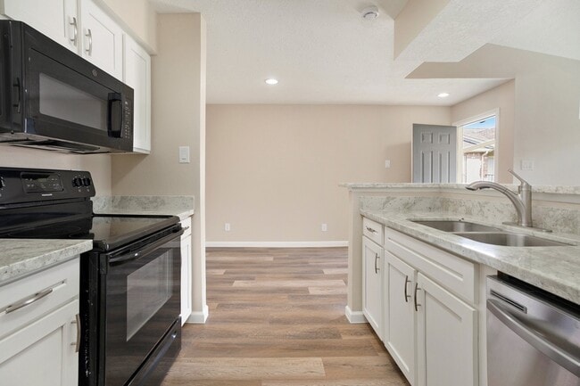 Building Photo - 18800 Egret Bay Blvd Unit 306