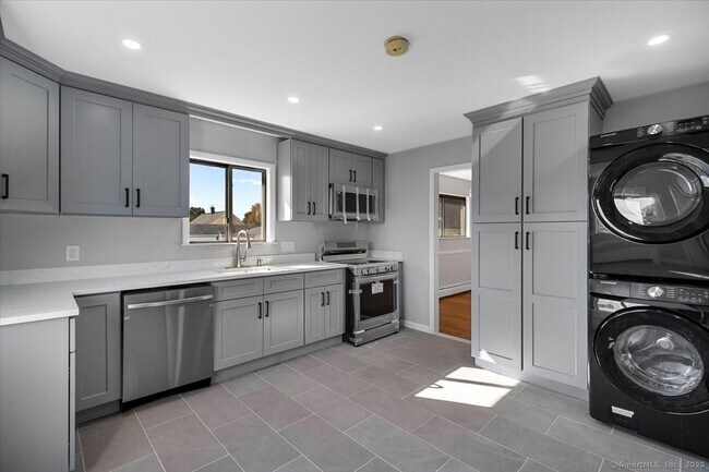 Photo - 88 Horton St Unidad 2ND Floor