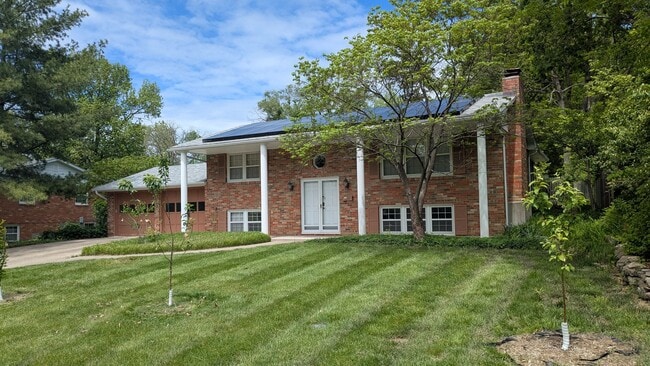 Stunning 4 Bedroom Home In Central Columbia! - Stunning 4 Bedroom Home In Central Columbia!