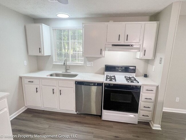 Photo - 1995 Northerly Way