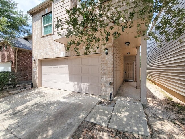 Photo - 17146 Amarose Dr