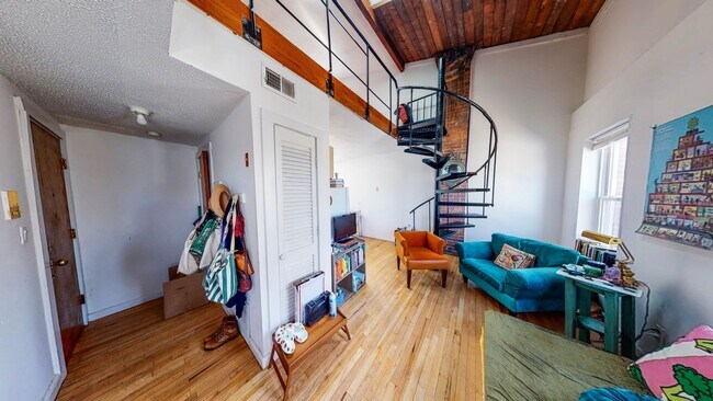 Photo - Renovated Loft in Historic East Rock Building | Vaulted Ceilings | Steps to Yale SOM Unidad 5