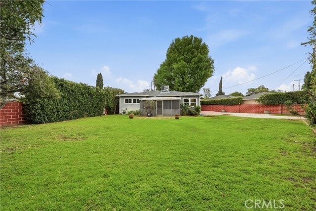 Photo - 15853 Romar St