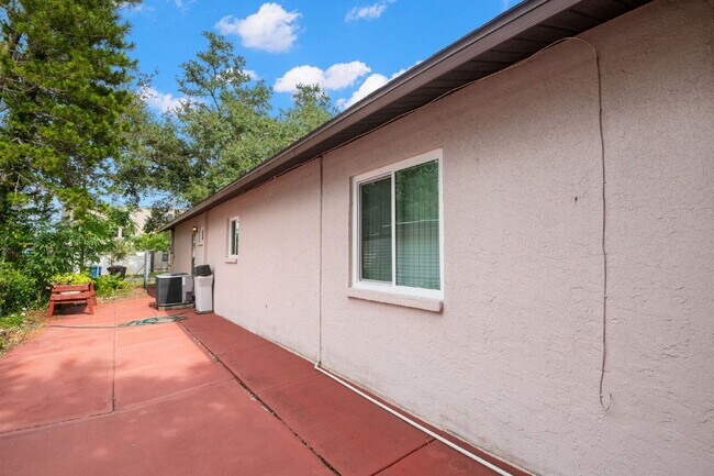 Photo - Home For Rent in St Petersburg!
