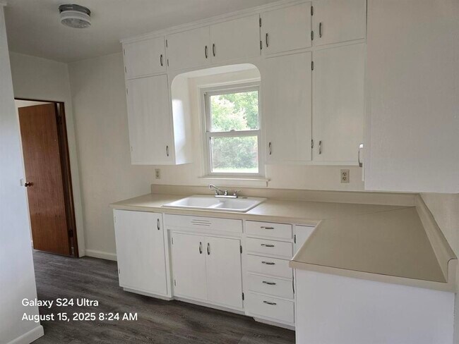 Photo - 1634 King St