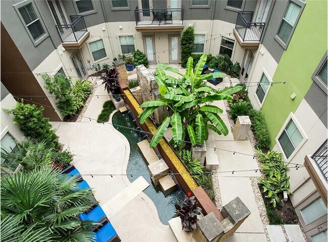 Photo - 302 N Lamar Blvd Unit S6-30