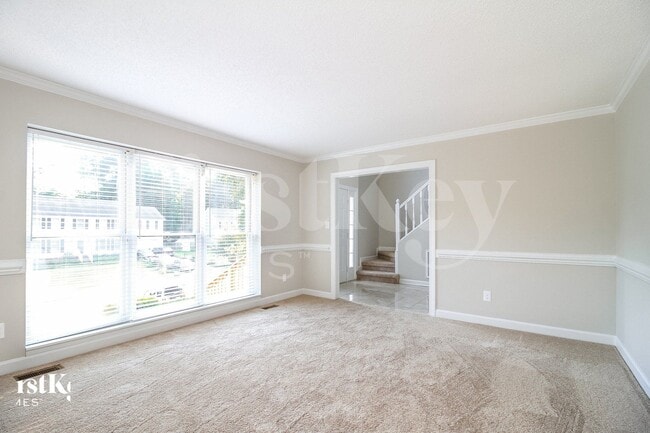 Photo - 10 Country Woods Ct