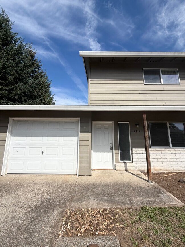 8112 NE 27th St Unit 8112