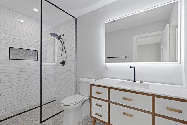 Photo - 2000 SE 26th Ave