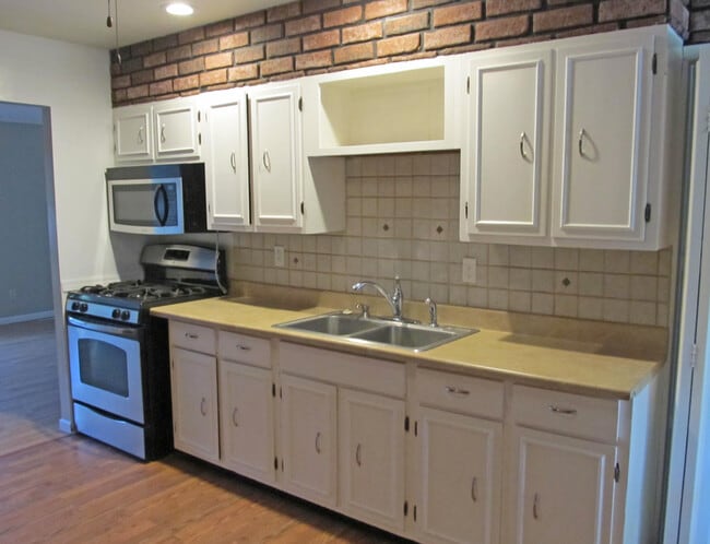 Photo - MOVE IN SPECIAL 3 Bedroom 1.5 Bath Ranch in Portage