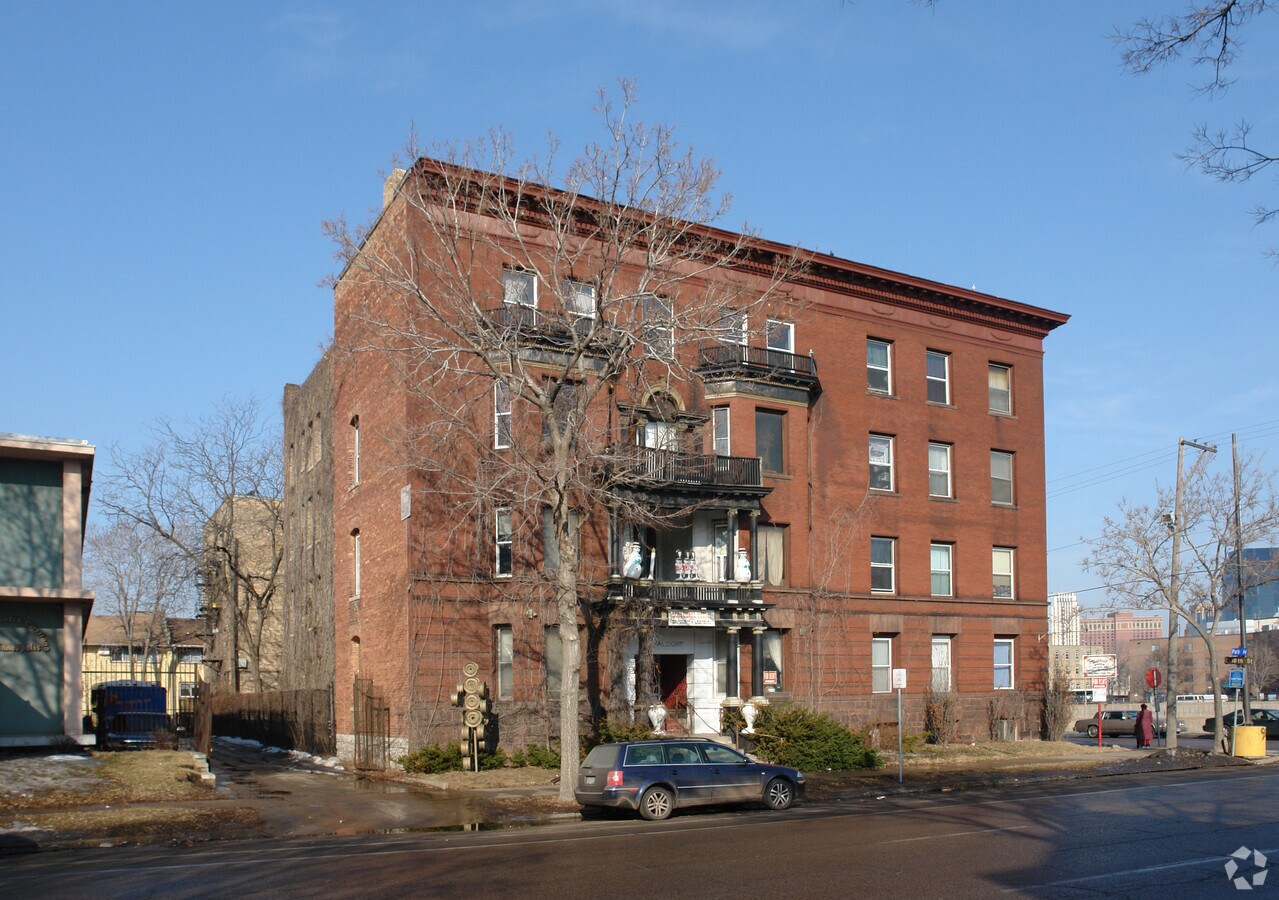 Photo - 1800 Park Ave