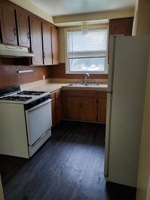 Photo - 640 W Troy St