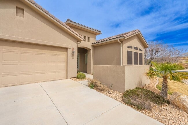 Bright & Beautiful 2 Bedroom Home in Sun R... - Bright & Beautiful 2 Bedroom Home in Sun R...