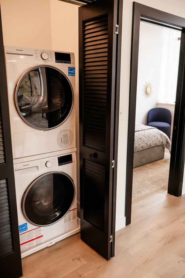 Washer & Dryer