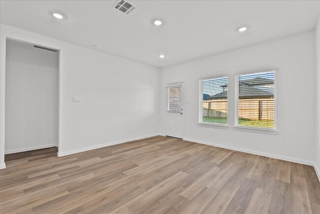 Photo - 3930 El Vaquero Ct