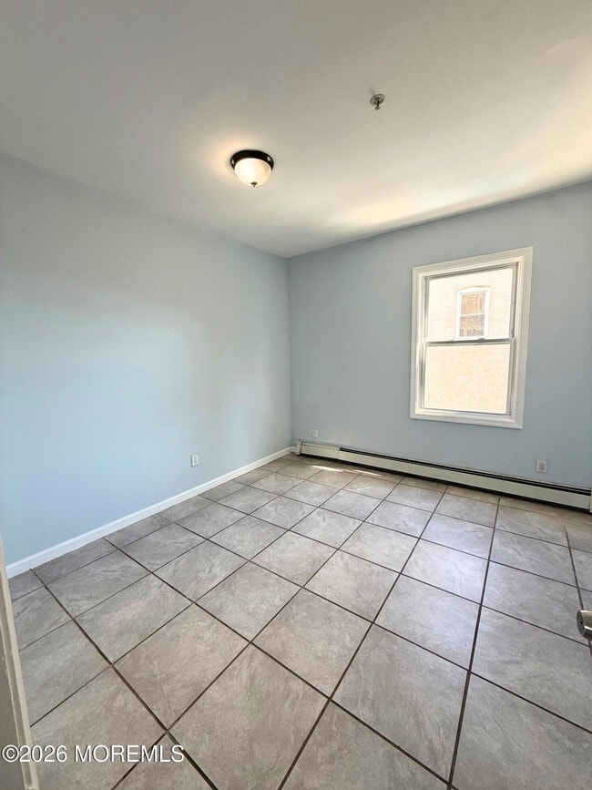 Photo - 410-412-412 1st Ave Unit 2