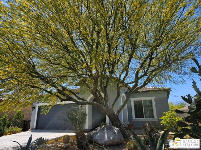 Photo - 755 Summit Dr