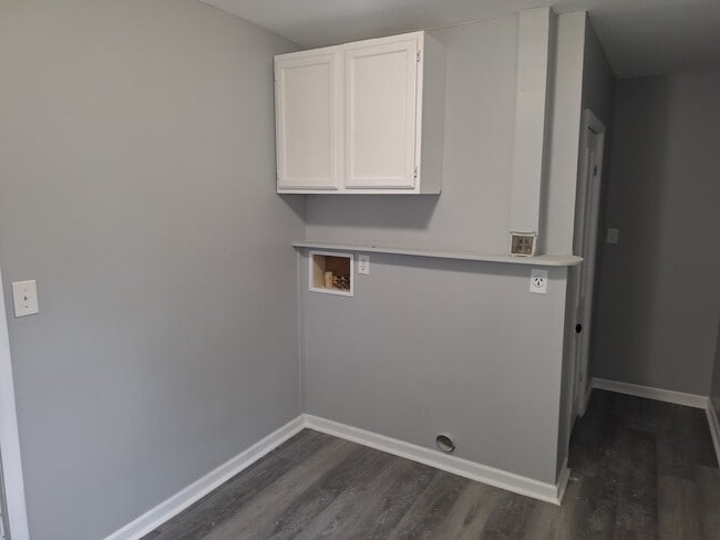 Photo - 202 W Chestnut St