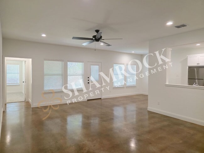 Photo - Residences at Windmill Preserve