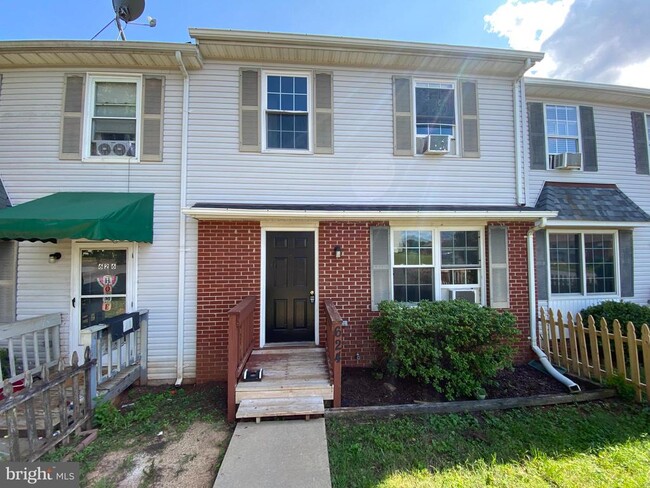 Photo - 624 Highview Ct