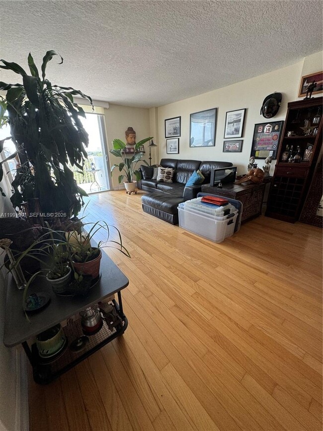 Photo - 150 SE 25th Rd Unit 11L