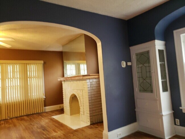Photo - 3657 Chelton Rd