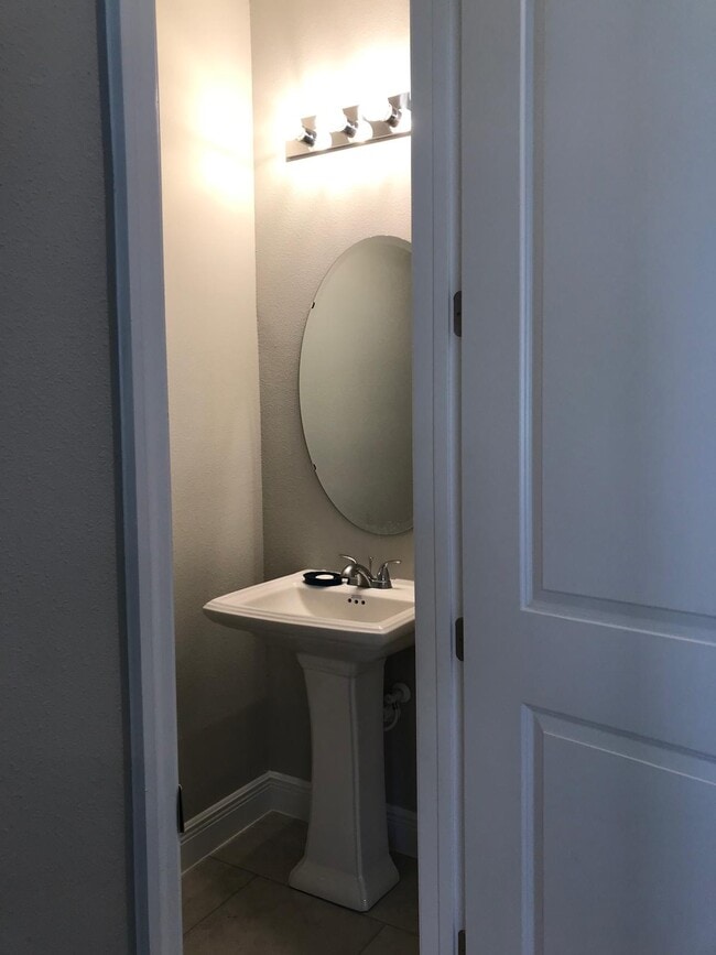 Photo - 1107 Sugarwood St