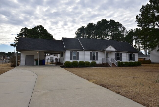 Photo - 505 E Birchwood Dr