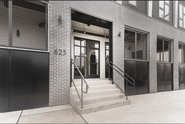 Photo - 625 W Girard Ave Unit 111