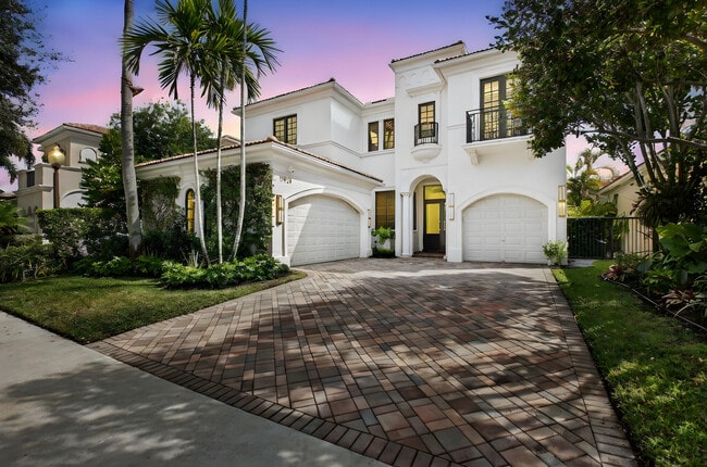 Building Photo - 17921 Villa Club Way