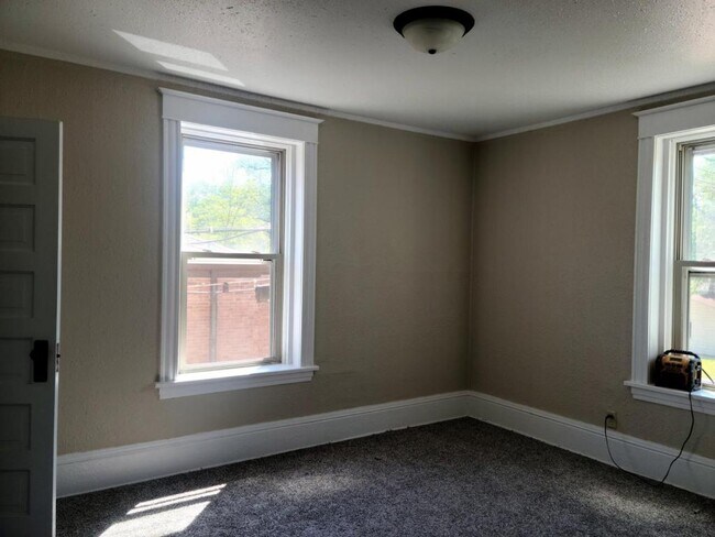 Photo - 316 3rd Ave S