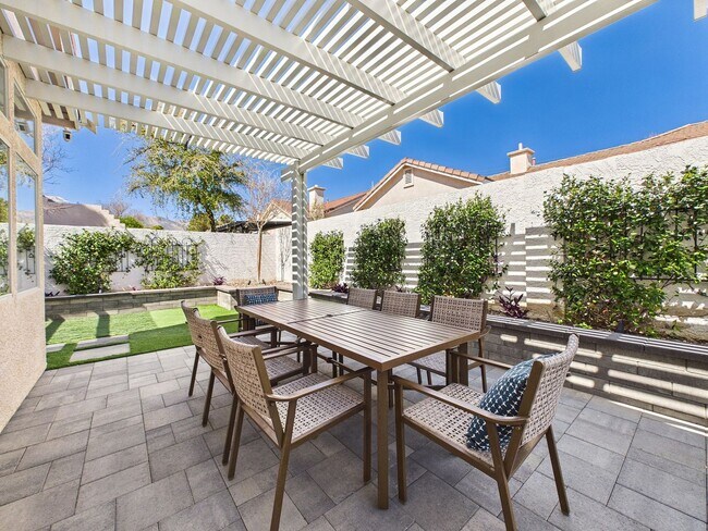 Photo - Elegant Fully Furnished 3-Bedroom 2-Bath Retreat in Summerlin