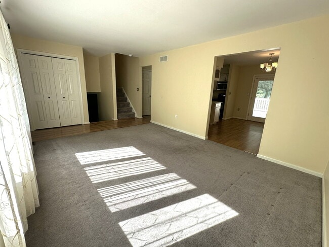 Photo - 3-Bedroom Split Level in Peaceful Wooded Setting