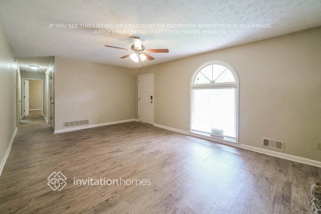 Photo - 105 Water Way Trail