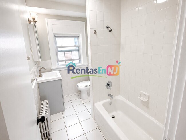 Photo - 148-150-150 Norwood St Unidad 2A