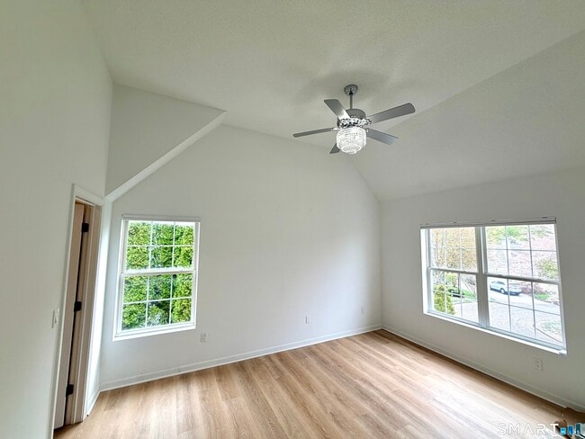 Photo - 19 Lakeview Dr