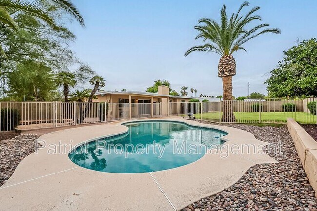 Photo - 5622 E Voltaire Ave